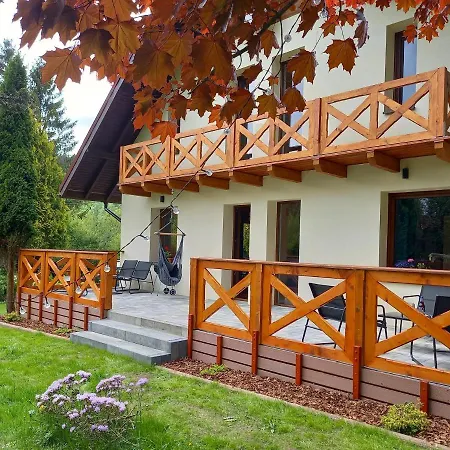 Villa Dom Pod Bukami *