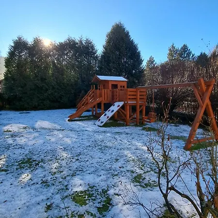 Villa Dom Pod Bukami *