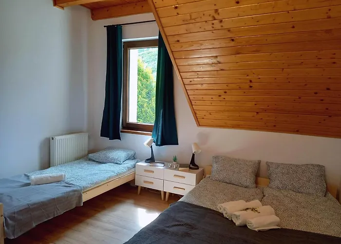 Villa Dom Pod Bukami *